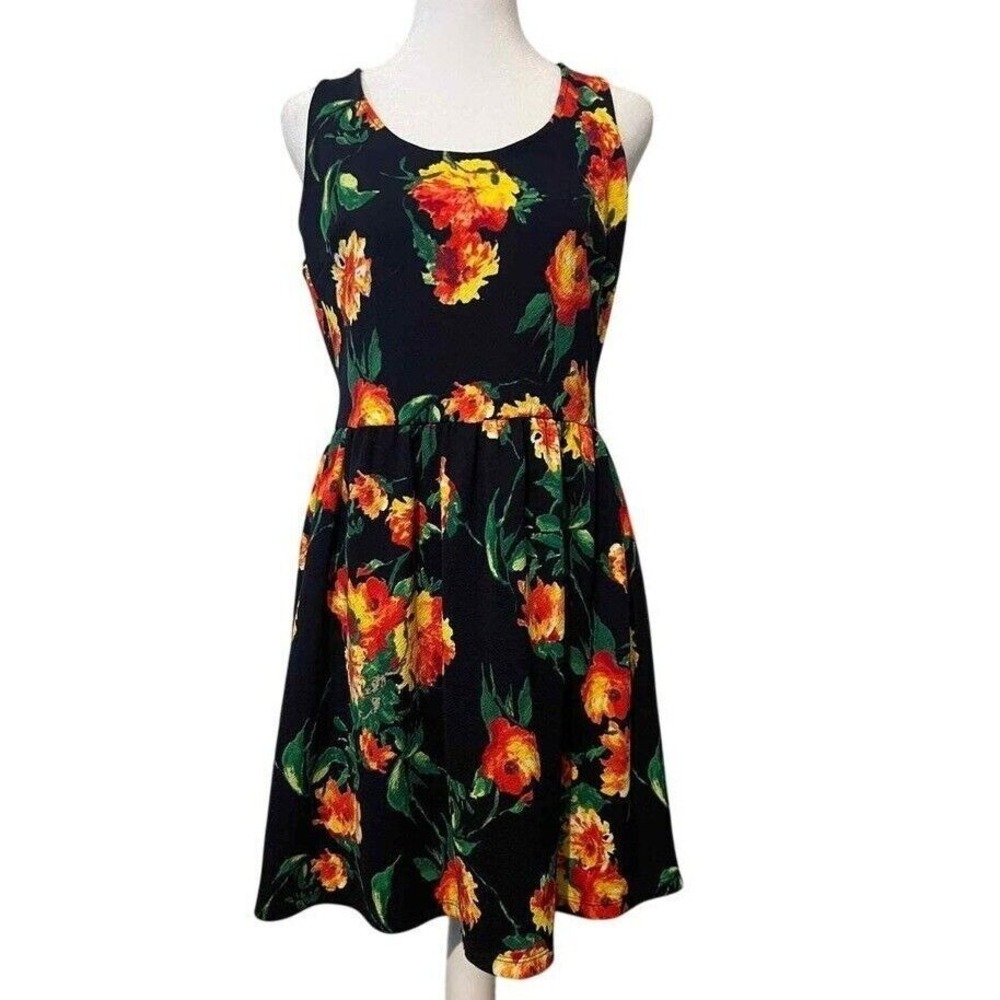 SOPRANO Sleeveless Lace Back Scoop Neck Summer Dress L Floral Airy Party